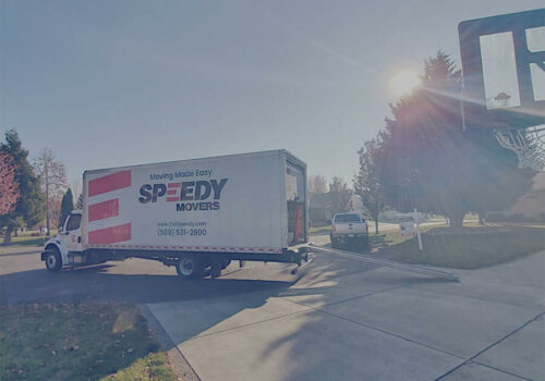 Speedy movers packing